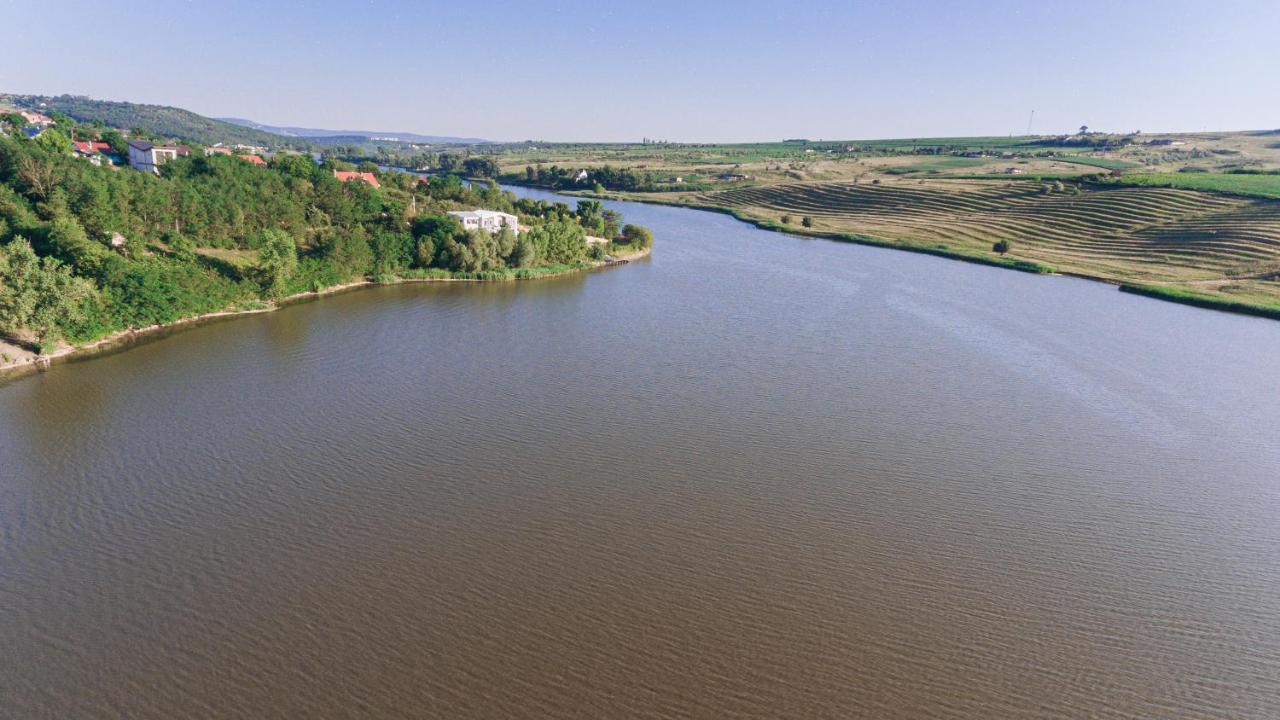 Enpi Lake Resort Iasi Eksteriør billede