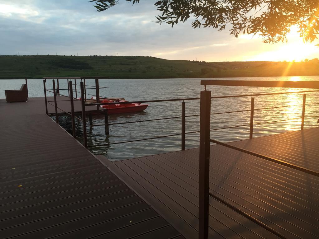 Enpi Lake Resort Iasi Eksteriør billede