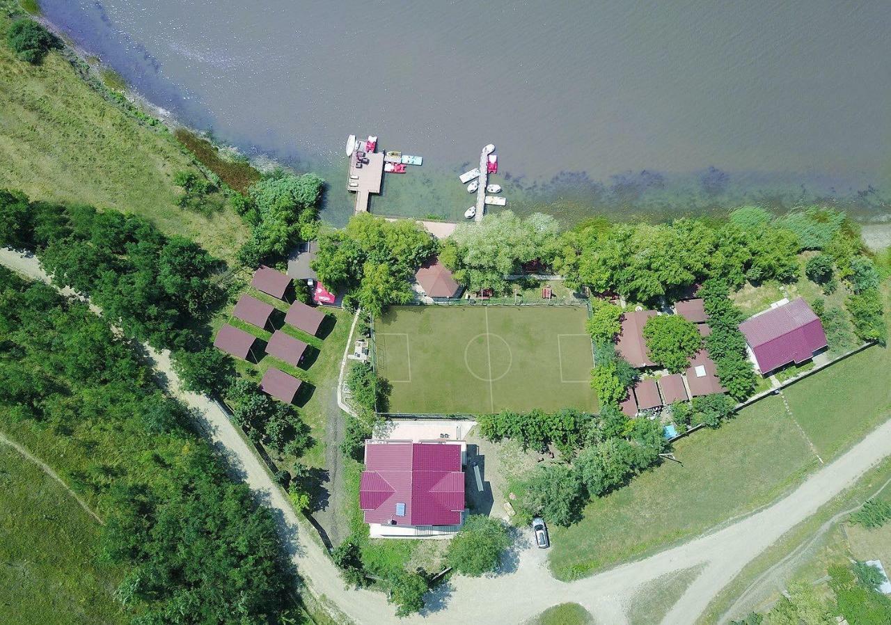 Enpi Lake Resort Iasi Eksteriør billede